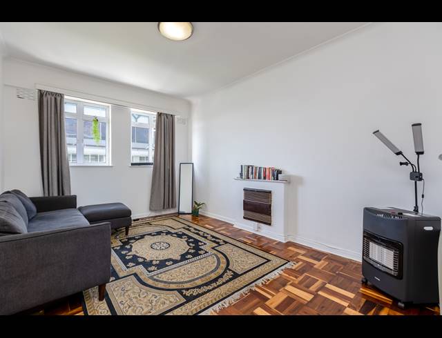 1 BEDROOM APARTMENT TO LET IN CLAREMONT UPPER